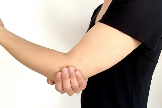 テニス肘さん専用です。 それ、『テニス肘』ではないですか？ | 藤本整形外科循環器内科